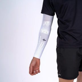 NO STRAIN Sleeve