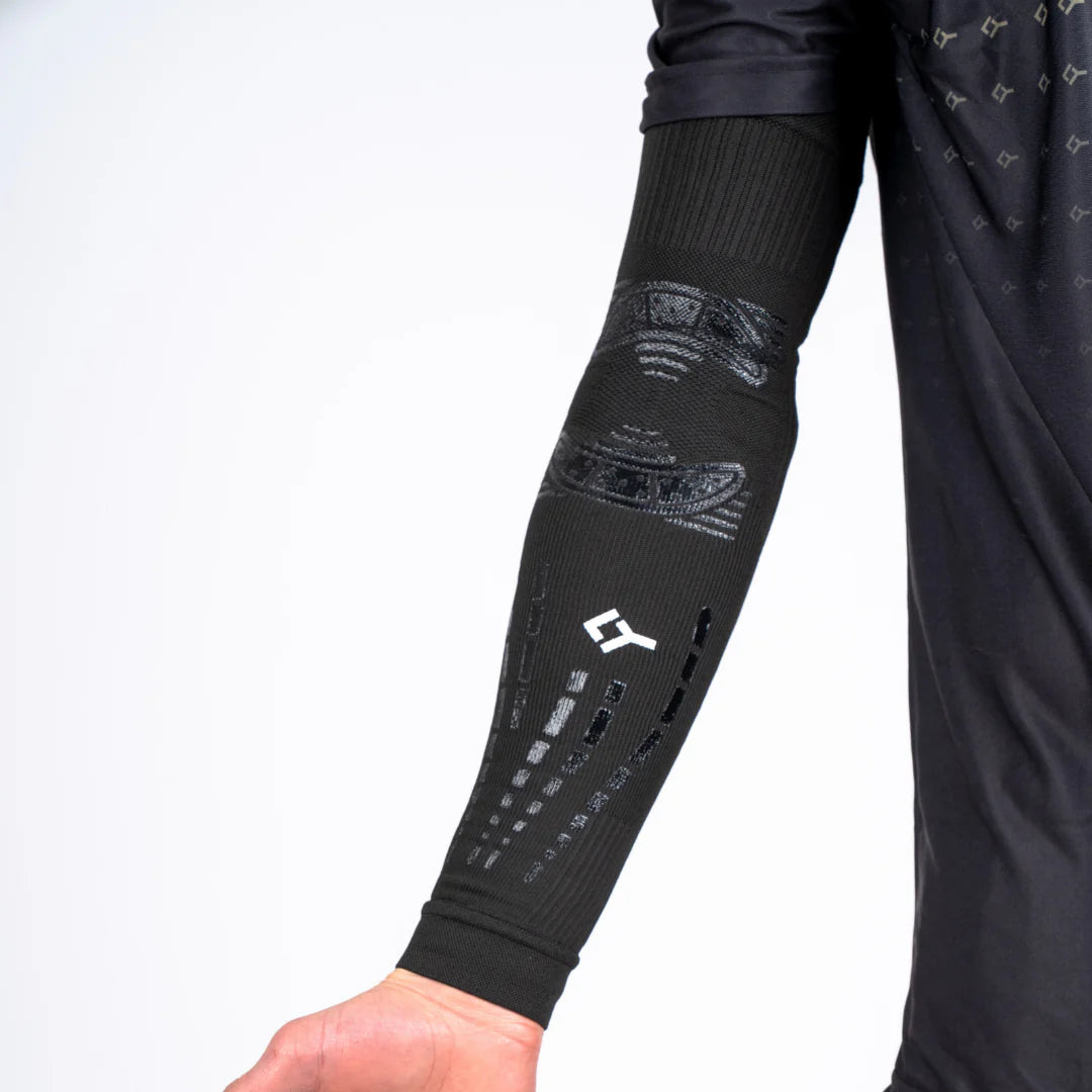 NO STRAIN Sleeve